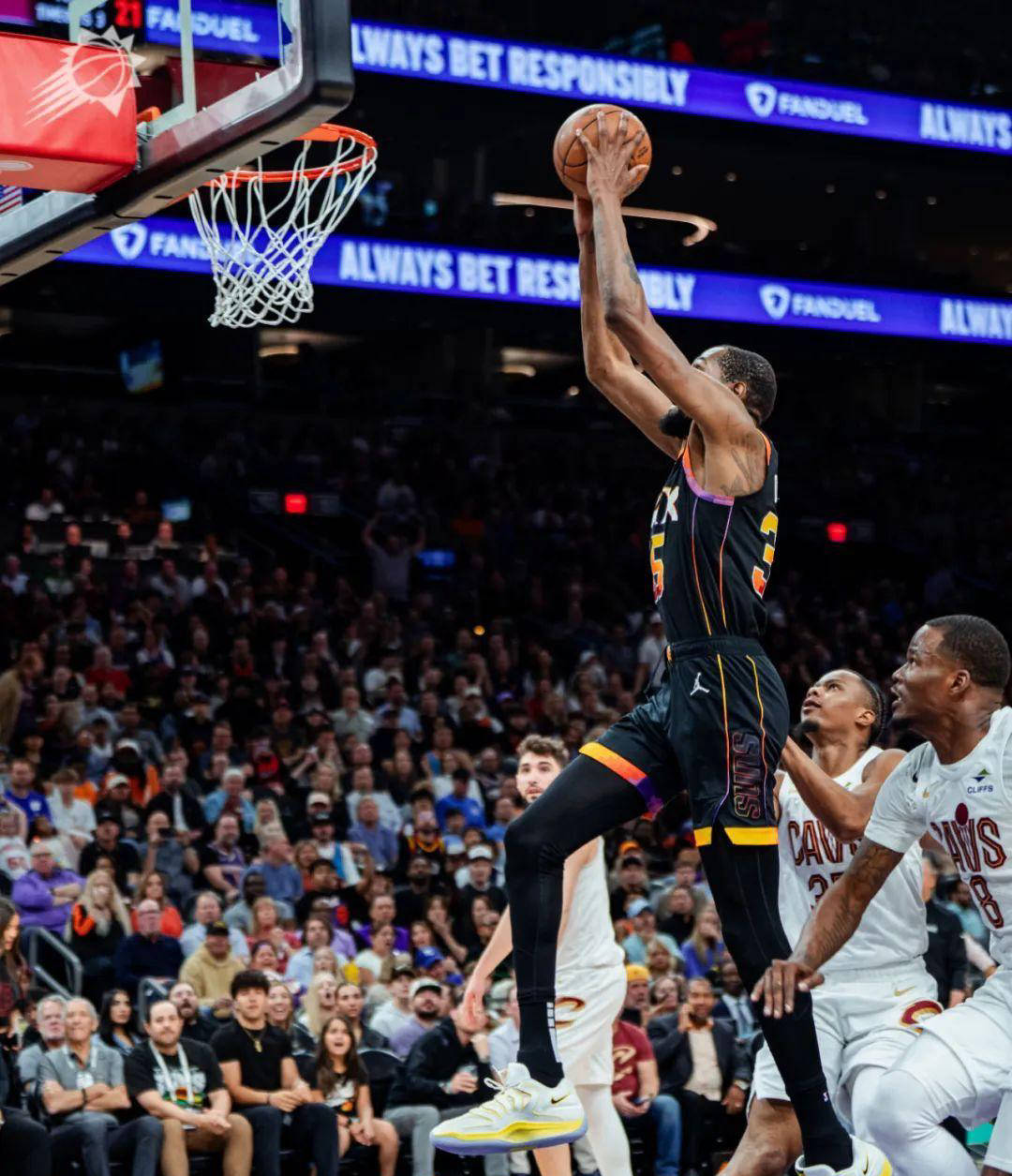 杜兰特连续五场比赛得分超过连败，切尔西挑战极限！